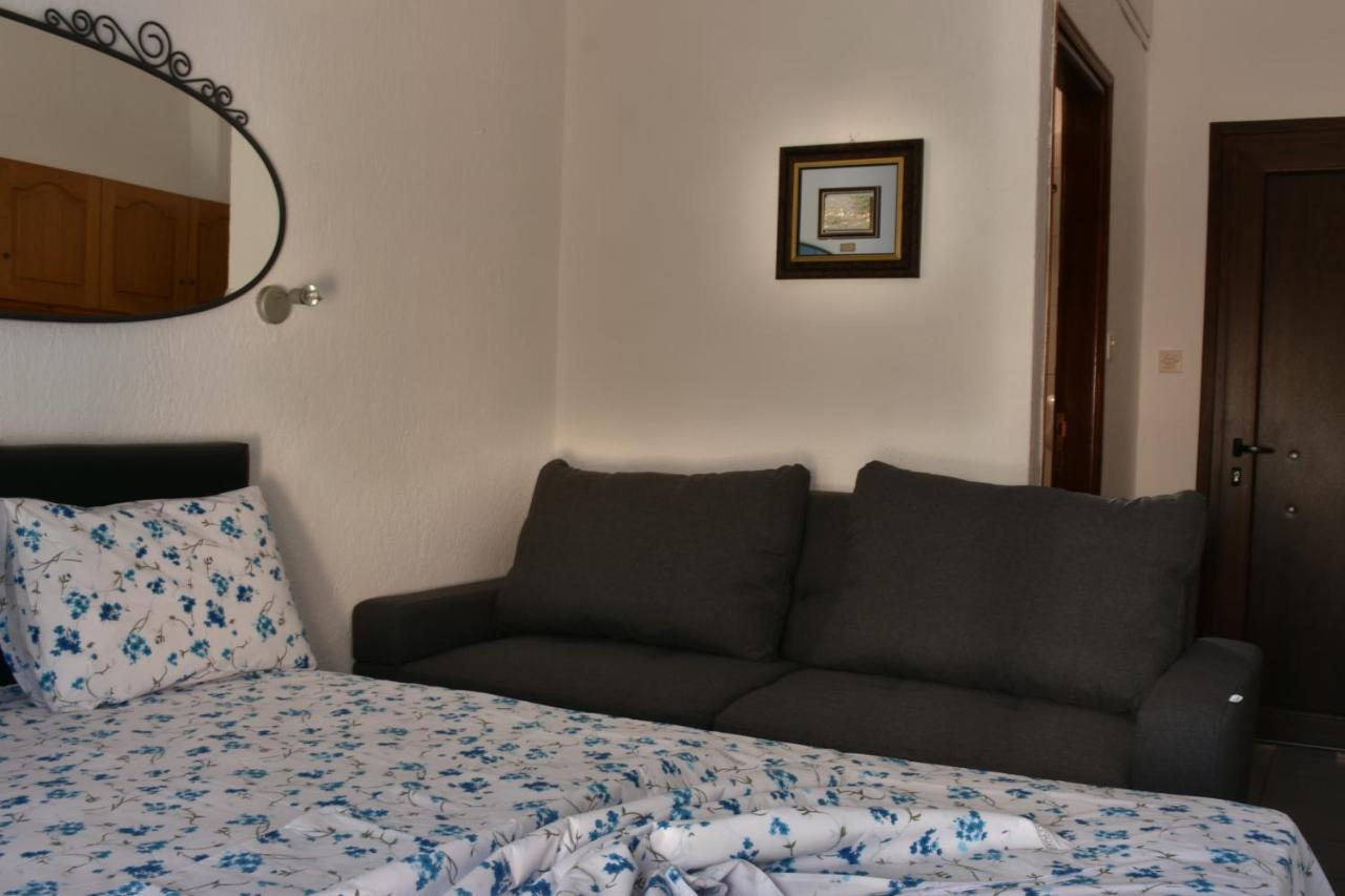 Theano Studios Paralia Sikias Exteriör bild